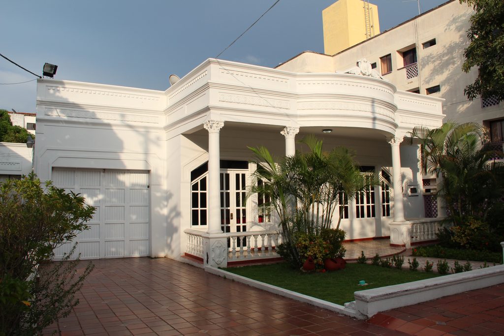 A house along Carrera 58 in Barranquilla