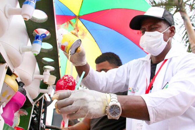 Street food vendors in downtown Barranquilla