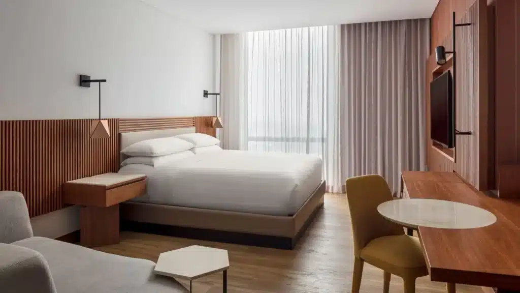 Marriott Barranquilla guest-room interior